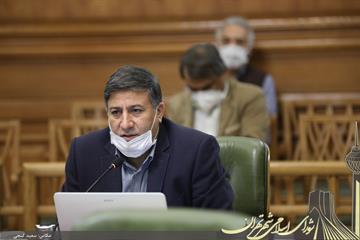 محمد سالاری، عضو شورای شهر تهران خواستار شد تعویق حداقل یک هفته ای بازگشایی اصناف غیرضروری 